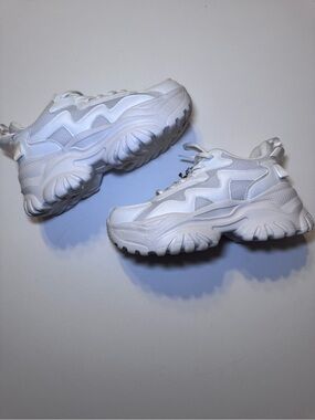Women’s White Chunky Athletic/Festival  Sneakers
